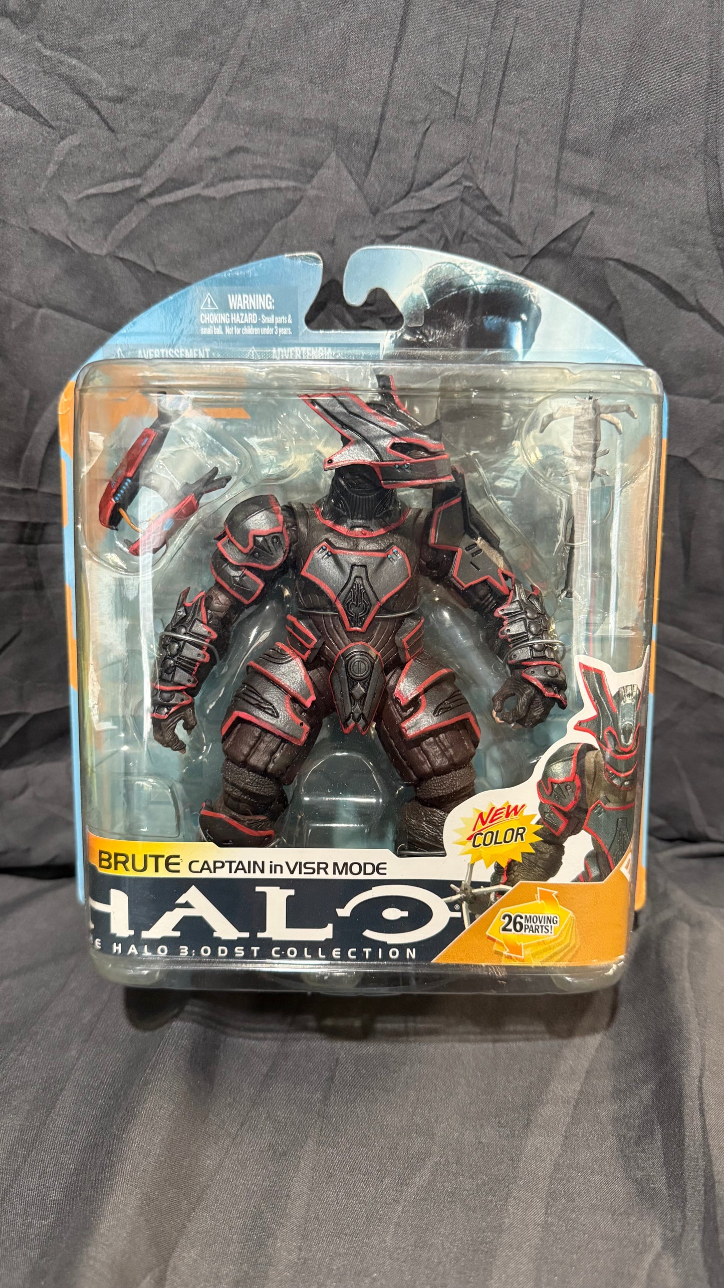 2010 McFarlane Halo 3 BRUTE Captain in VISR MODE Action Figure